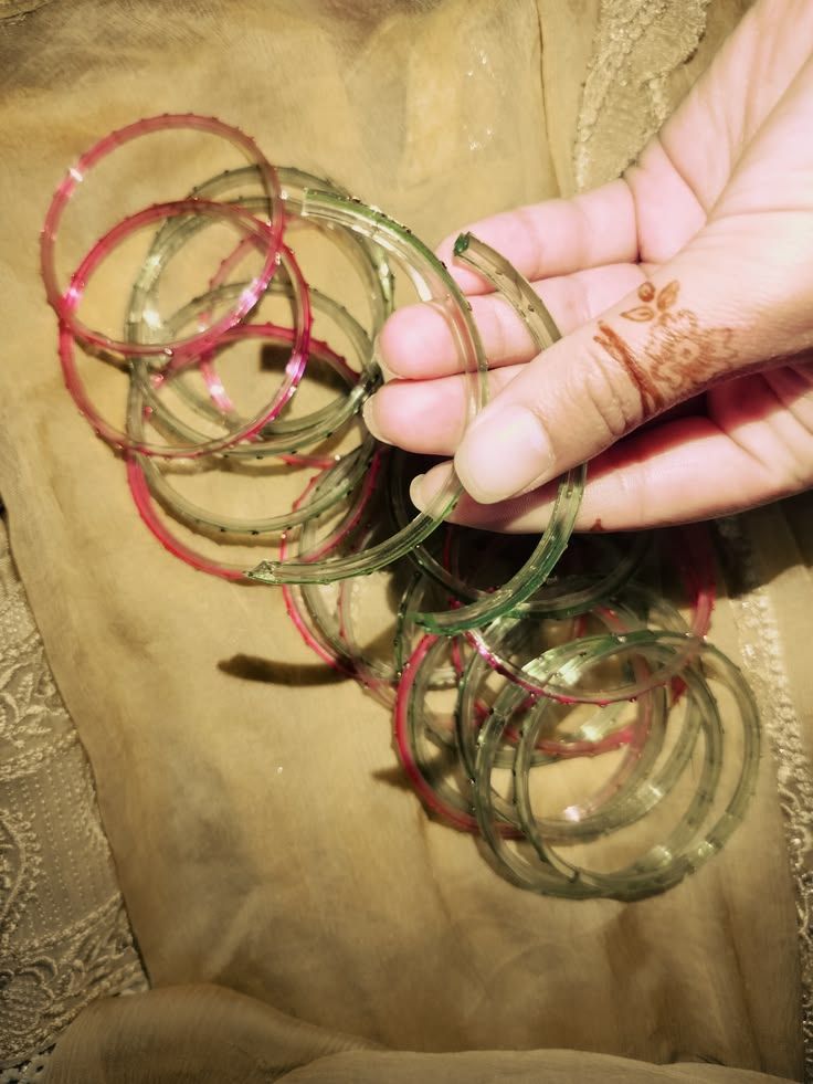 Broken bangles