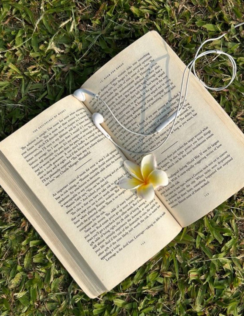 How reading shapes the mind